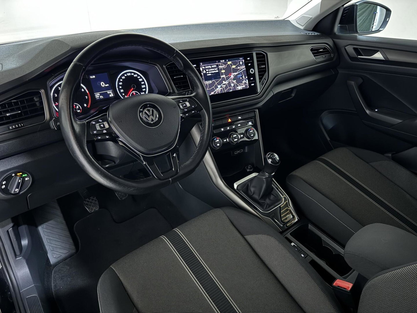 Volkswagen T-Roc 1.0 TSI Style CarPlay ACC Navi Trekh. NAP