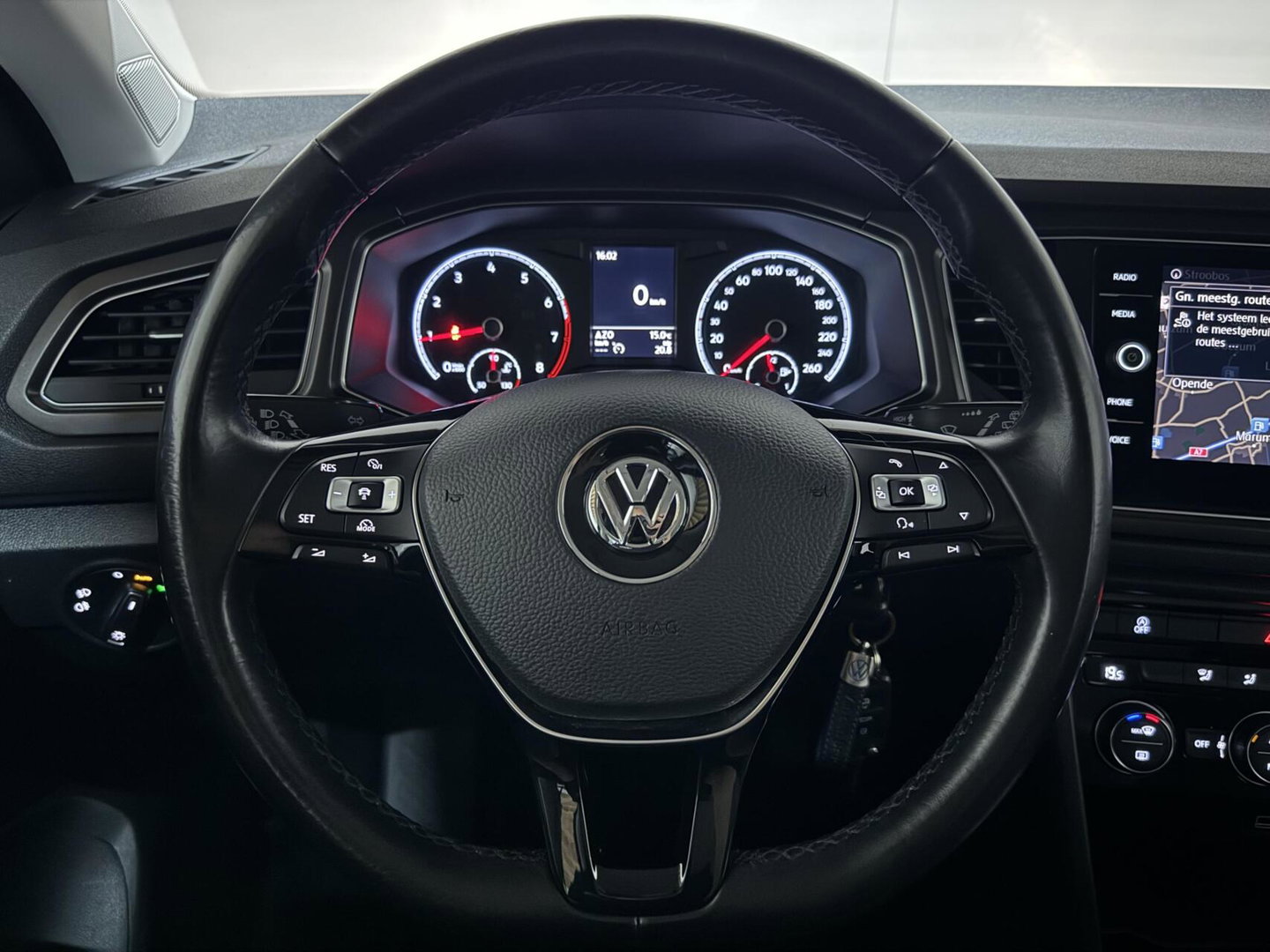 Volkswagen T-Roc 1.0 TSI Style CarPlay ACC Navi Trekh. NAP