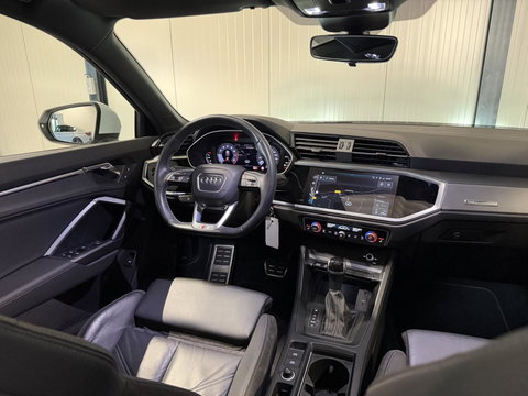 Audi Q3 35 TFSI 3X S-line Pano Virtual leer Black Optic NAP