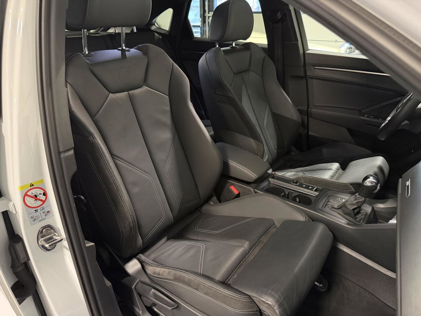 Audi Q3 35 TFSI 3X S-line Pano Virtual leer Black Optic NAP