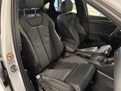 Audi Q3 35 TFSI 3X S-line Pano Virtual leer Black Optic NAP