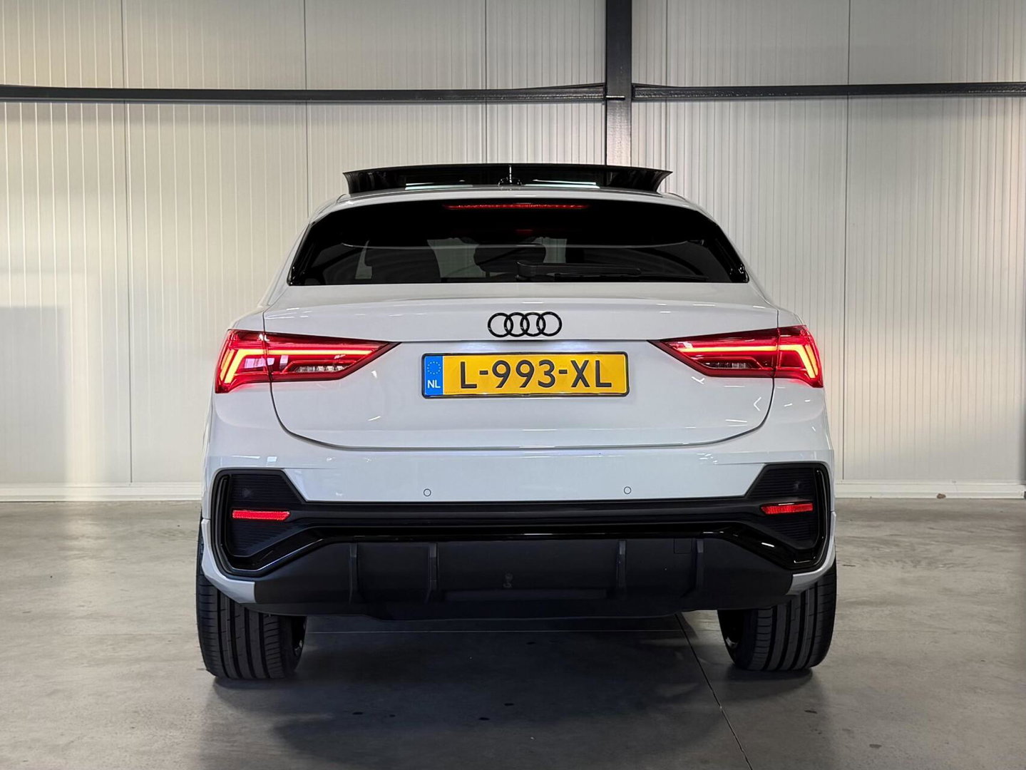 Audi Q3 35 TFSI 3X S-line Pano Virtual leer Black Optic NAP