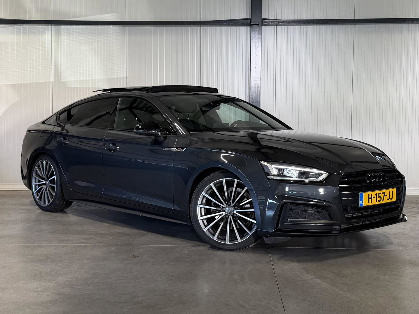 Audi A5 Sportback 35 TFSI S-line black edition Pano Trekhaak