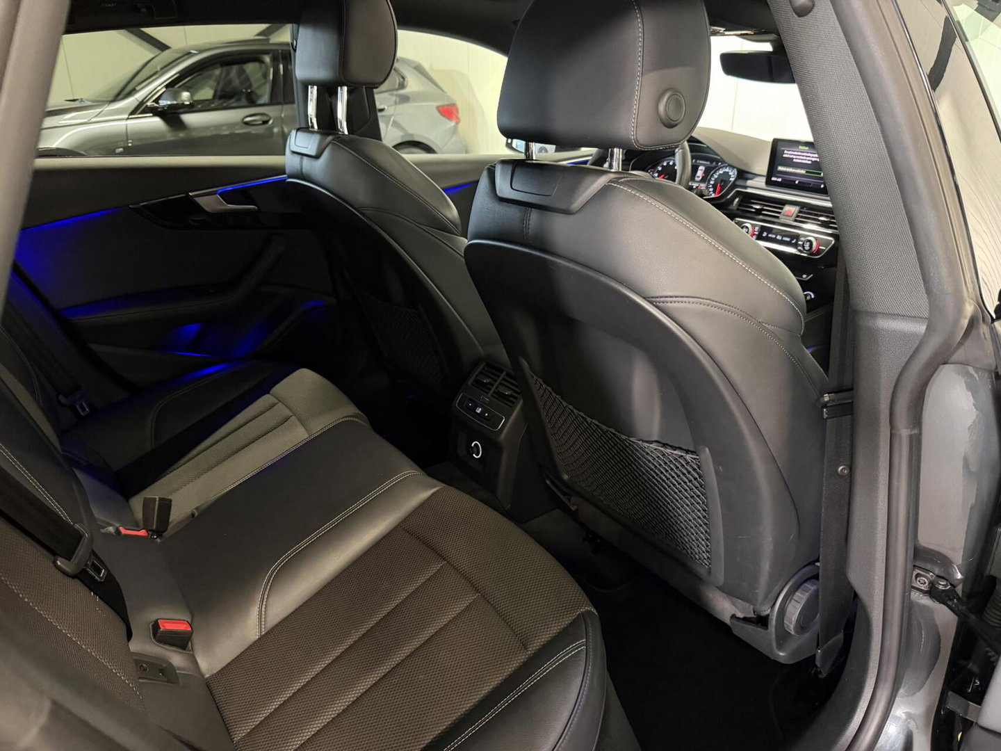 Audi A5 Sportback 35 TFSI S-line black edition Pano Trekhaak