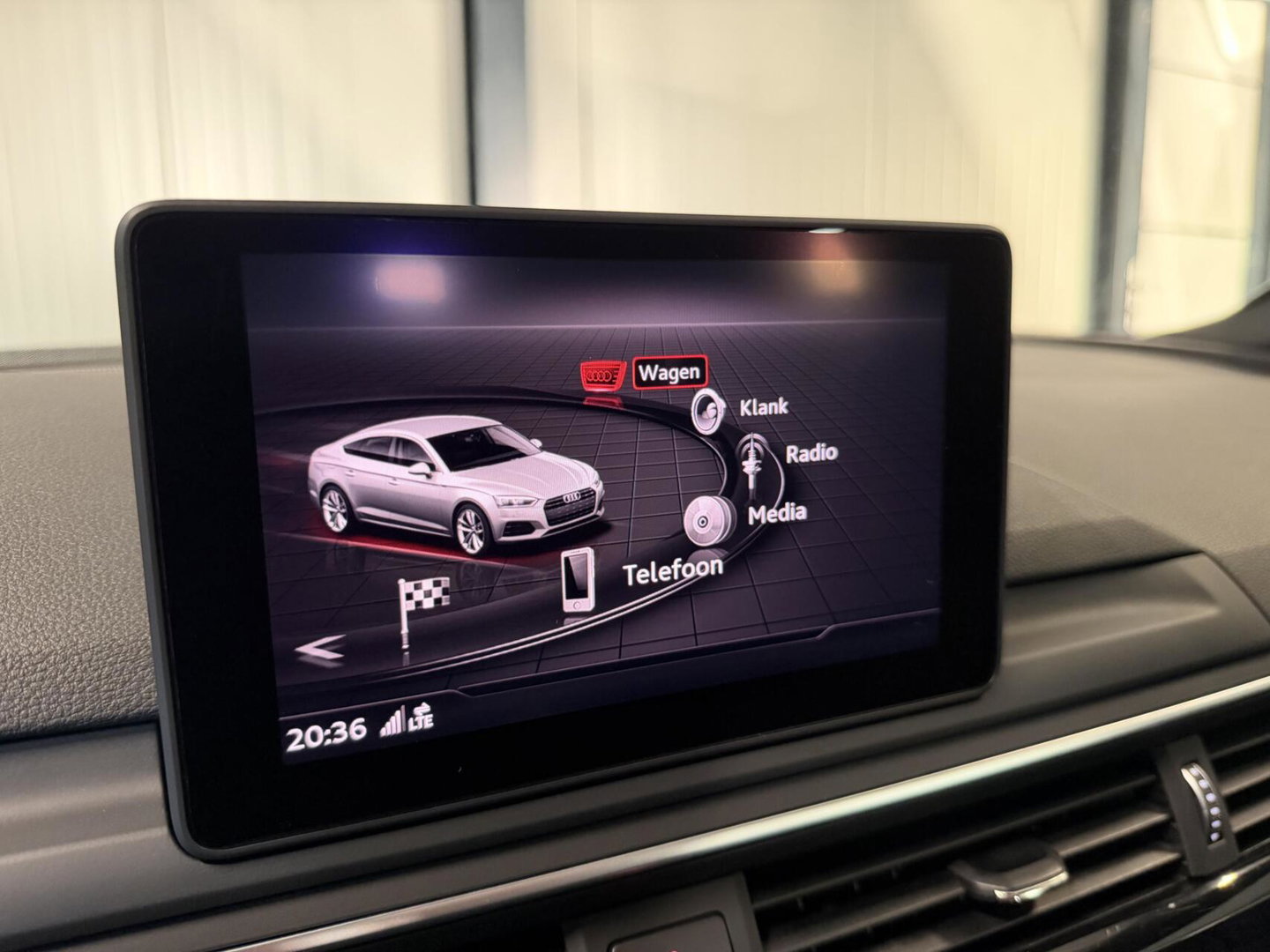 Audi A5 Sportback 35 TFSI S-line black edition Pano Trekhaak