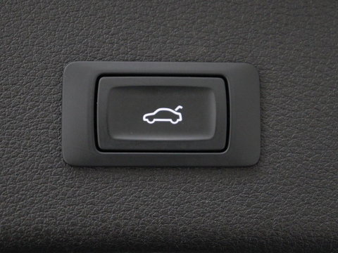 Audi e-tron Sportback 50 quattro S edition 71 kWh | SOH 90.4 | Panoramadak | Adaptive cruise | Matrix LED | Elek. Stoelen | Memory | Stoelverwarming | Camera | DAB |