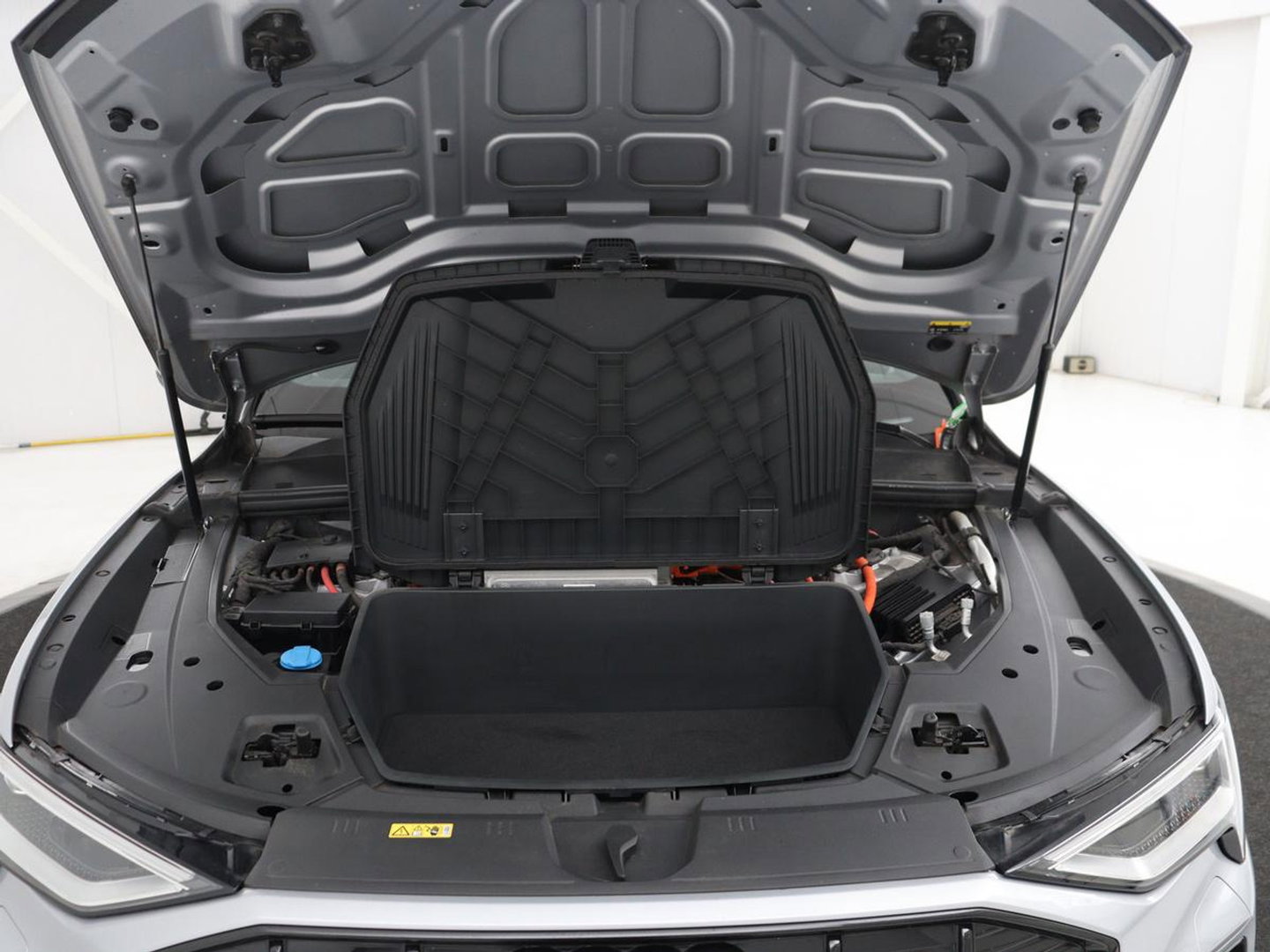 Audi e-tron Sportback 50 quattro S edition 71 kWh | SOH 90.4 | Panoramadak | Adaptive cruise | Matrix LED | Elek. Stoelen | Memory | Stoelverwarming | Camera | DAB |