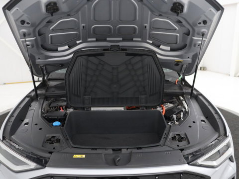 Audi e-tron Sportback 50 quattro S edition 71 kWh | SOH 90.4 | Panoramadak | Adaptive cruise | Matrix LED | Elek. Stoelen | Memory | Stoelverwarming | Camera | DAB |