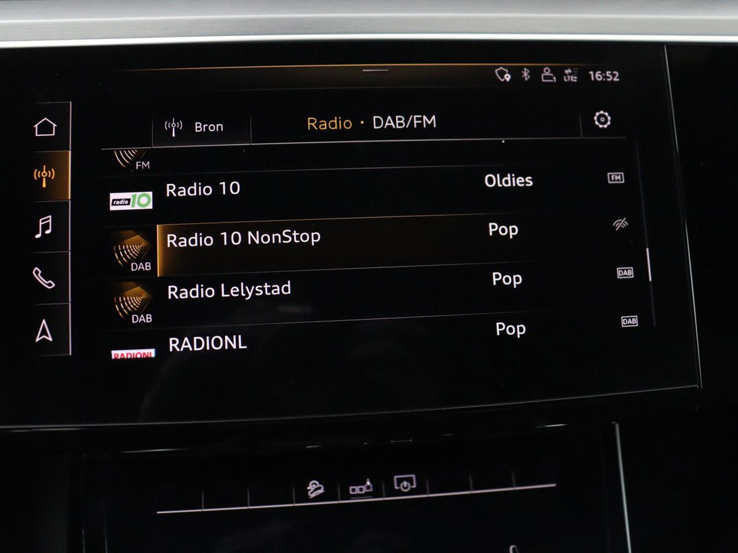 Audi e-tron Sportback 50 quattro S edition 71 kWh | SOH 90.4 | Panoramadak | Adaptive cruise | Matrix LED | Elek. Stoelen | Memory | Stoelverwarming | Camera | DAB |