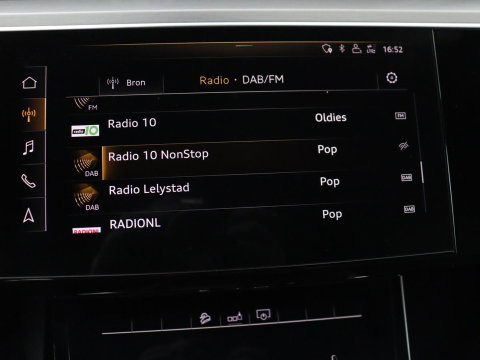 Audi e-tron Sportback 50 quattro S edition 71 kWh | SOH 90.4 | Panoramadak | Adaptive cruise | Matrix LED | Elek. Stoelen | Memory | Stoelverwarming | Camera | DAB |