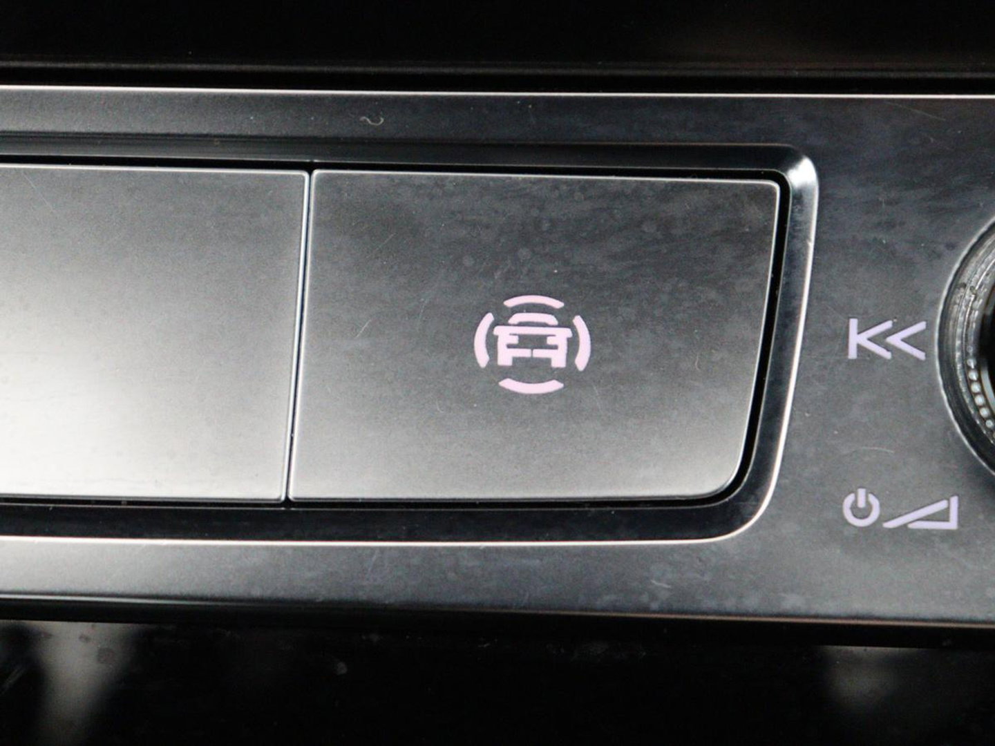 Audi e-tron Sportback 50 quattro S edition 71 kWh | SOH 90.4 | Panoramadak | Adaptive cruise | Matrix LED | Elek. Stoelen | Memory | Stoelverwarming | Camera | DAB |