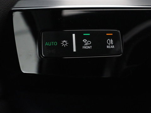 Audi e-tron Sportback 50 quattro S edition 71 kWh | SOH 90.4 | Panoramadak | Adaptive cruise | Matrix LED | Elek. Stoelen | Memory | Stoelverwarming | Camera | DAB |