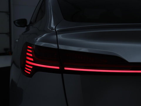 Audi e-tron Sportback 50 quattro S edition 71 kWh | SOH 90.4 | Panoramadak | Adaptive cruise | Matrix LED | Elek. Stoelen | Memory | Stoelverwarming | Camera | DAB |