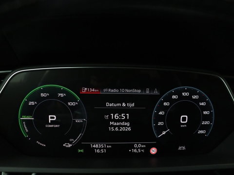 Audi e-tron Sportback 50 quattro S edition 71 kWh | SOH 90.4 | Panoramadak | Adaptive cruise | Matrix LED | Elek. Stoelen | Memory | Stoelverwarming | Camera | DAB |