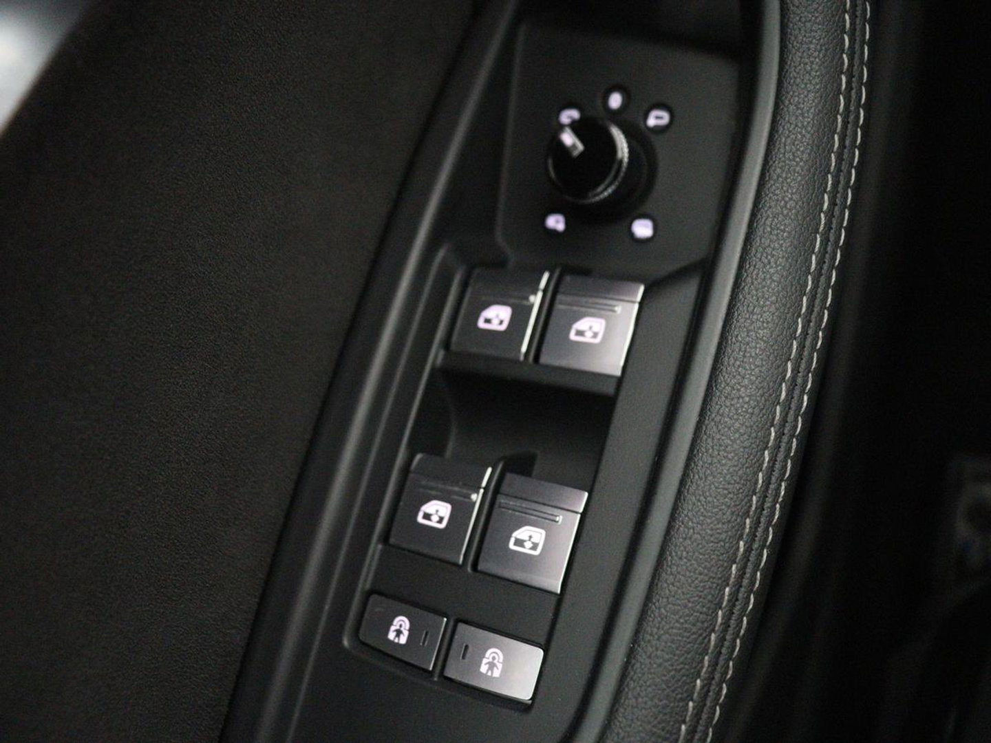 Audi e-tron Sportback 50 quattro S edition 71 kWh | SOH 90.4 | Panoramadak | Adaptive cruise | Matrix LED | Elek. Stoelen | Memory | Stoelverwarming | Camera | DAB |