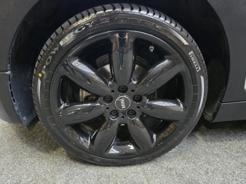 MINI Clubman 1.5 One Airconditioning Bluetooth Cruise 18"LM