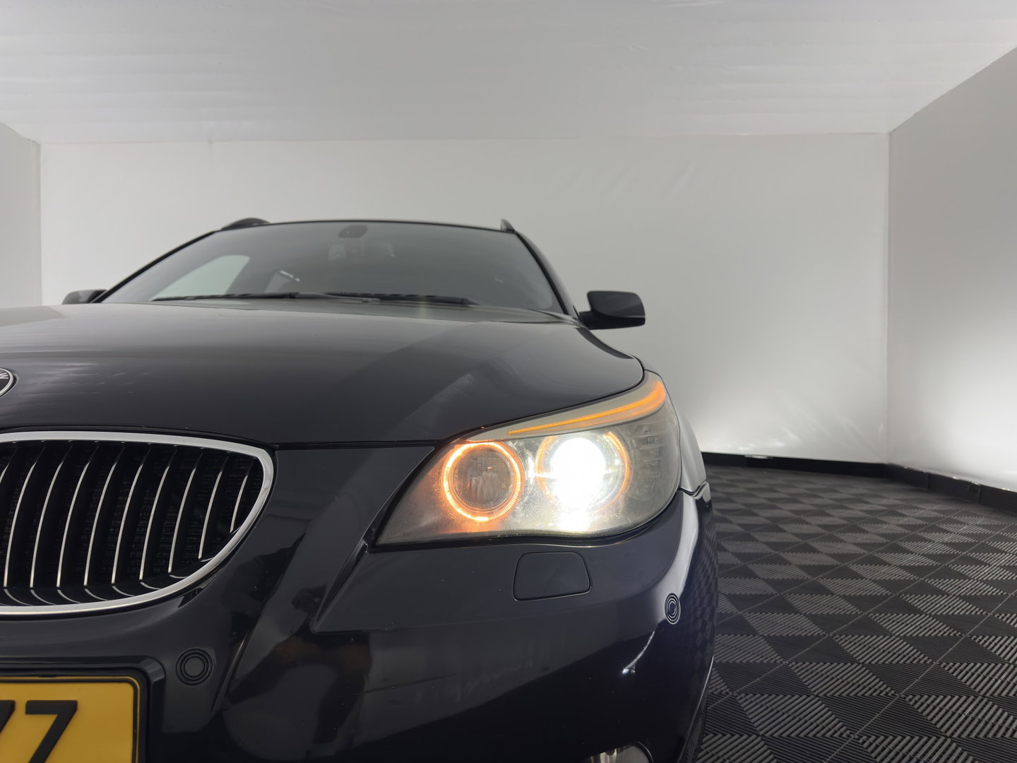 BMW 5 Serie Touring 535d M-Sportpack High Executive Aut. * PANO | LEATHER | HEATED SPORTSEATS | HIFI-SOUND | NAVI-FULLMAP | CRUISE | XENON | MEMORY-PACK | 19"ALU*