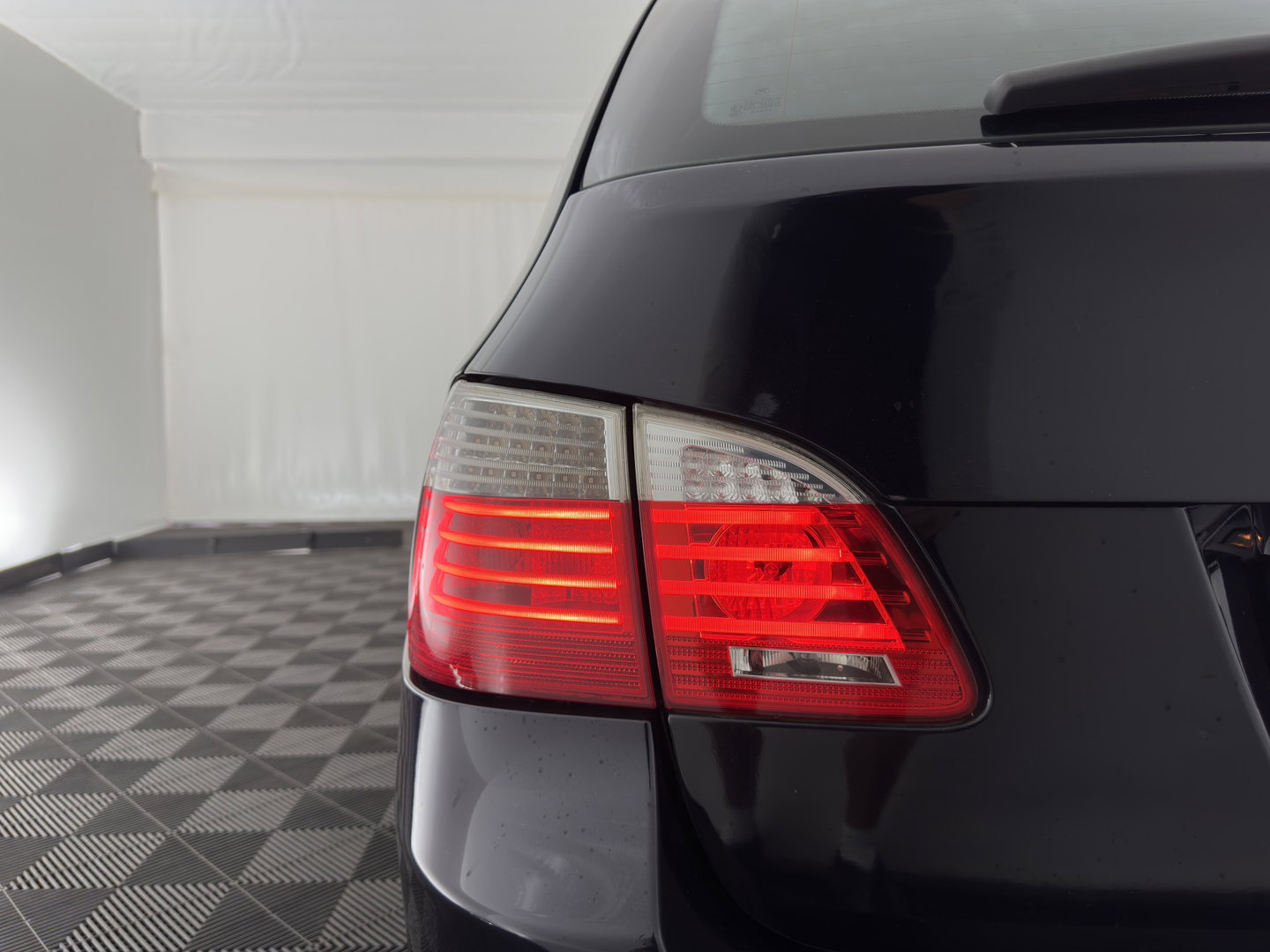BMW 5 Serie Touring 535d M-Sportpack High Executive Aut. * PANO | LEATHER | HEATED SPORTSEATS | HIFI-SOUND | NAVI-FULLMAP | CRUISE | XENON | MEMORY-PACK | 19"ALU*