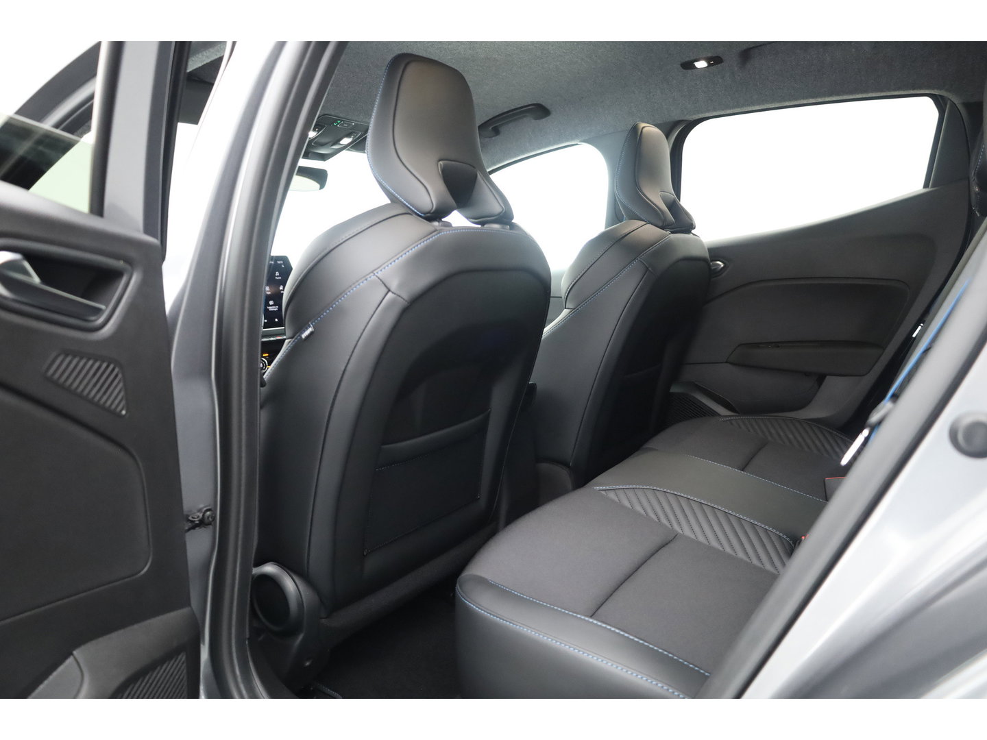 Renault Clio 1.6 E-Tech Full Hybrid 145 esprit Alpine | Orgi. NL | Adapt. Cruise | Camera + PDC | Apple CarPlay + NAV | Dodehoek. | 17'' |