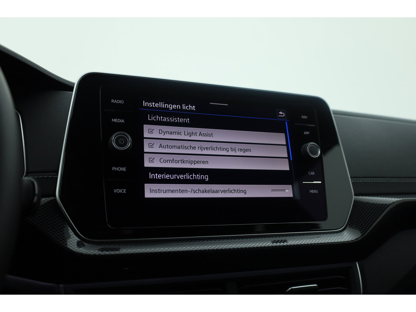 Volkswagen T-Cross 1.0 TSI R-Line DSG | IQ. Light | Apple CarPlay | Camera + PDC | Adapt. Cruise | 18'' | Digi. Cockpit |