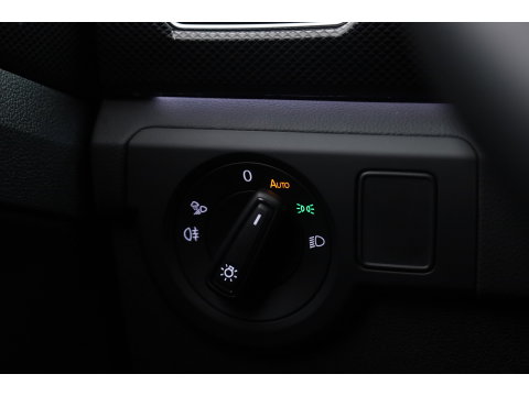 Volkswagen T-Cross 1.0 TSI R-Line DSG | IQ. Light | Apple CarPlay | Camera + PDC | Adapt. Cruise | 18'' | Digi. Cockpit |