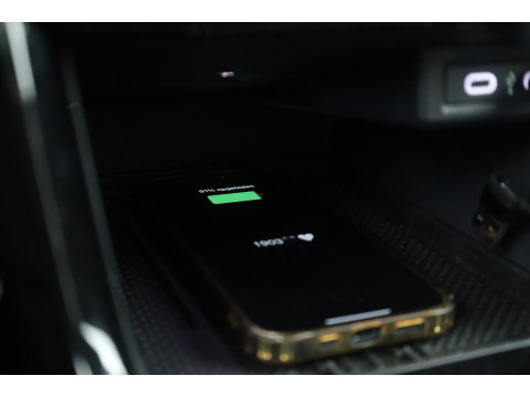 Volkswagen T-Cross 1.0 TSI R-Line DSG | IQ. Light | Apple CarPlay | Camera + PDC | Adapt. Cruise | 18'' | Digi. Cockpit |