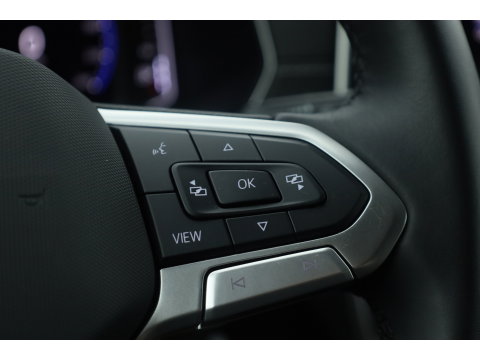 Volkswagen T-Cross 1.0 TSI R-Line DSG | IQ. Light | Apple CarPlay | Camera + PDC | Adapt. Cruise | 18'' | Digi. Cockpit |