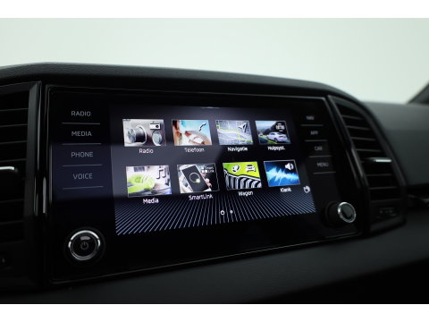 Škoda Karoq 1.5 TSI ACT Sportline Business | Pano | Adapt. Cruise | Navi | CarPlay | Stoel-Stuurverw. | DAB | PDC A