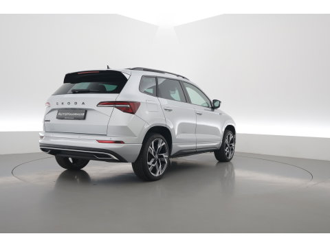 Škoda Karoq 1.5 TSI ACT Sportline Business | Pano | Adapt. Cruise | Navi | CarPlay | Stoel-Stuurverw. | DAB | PDC A