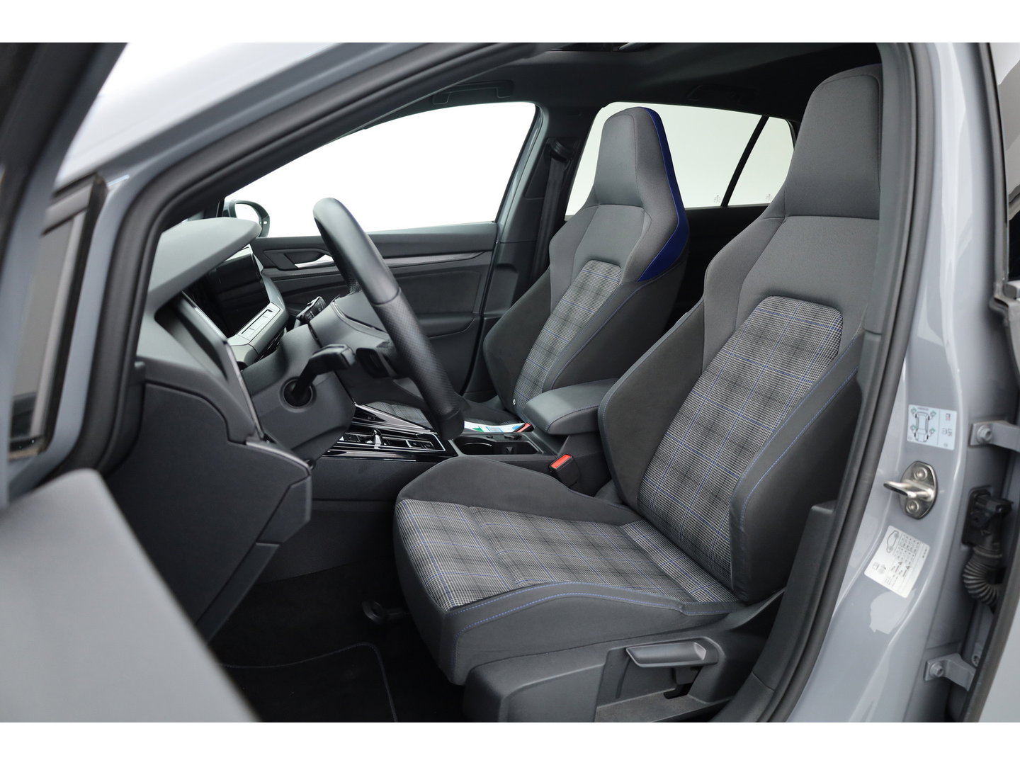 Volkswagen Golf 1.4 eHybrid GTE | SOH 95,5% | Pano | CarPlay | IQ. Light | Adapt. Cruise | Camera | Navi | 18"