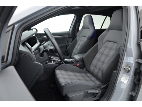 Volkswagen Golf 1.4 eHybrid GTE | SOH 95,5% | Pano | CarPlay | IQ. Light | Adapt. Cruise | Camera | Navi | 18"