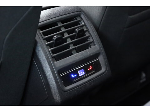 Volkswagen Golf 1.4 eHybrid GTE | SOH 95,5% | Pano | CarPlay | IQ. Light | Adapt. Cruise | Camera | Navi | 18"