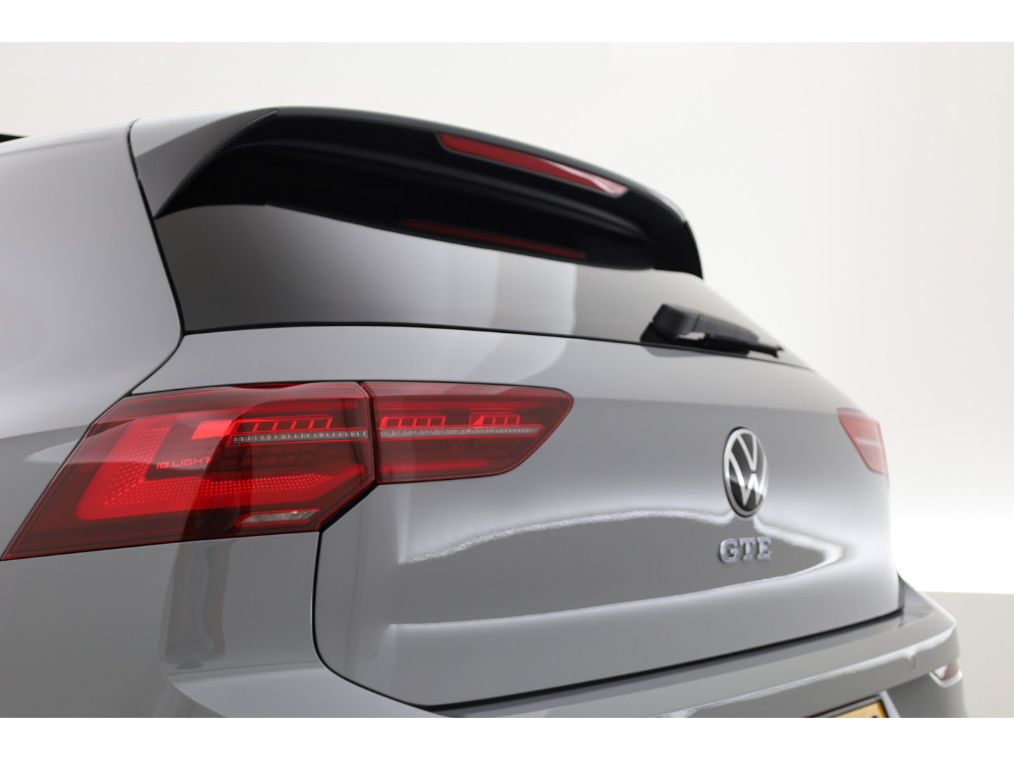 Volkswagen Golf 1.4 eHybrid GTE | SOH 95,5% | Pano | CarPlay | IQ. Light | Adapt. Cruise | Camera | Navi | 18"