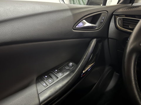 Opel Astra 1.0 Innovation