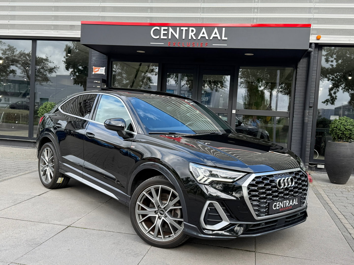 Audi Q3 Sportback 45 TFSI e S-Line Pano|Keyless|Carplay|Camera|245PK|ACC