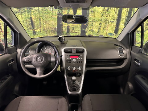 Suzuki Splash 1.2 Exclusive | Trekhaak | Airconditioning | Radio CD-Speler | Centrale Deurvergrendeling | Isofix | Elektrische Ramen