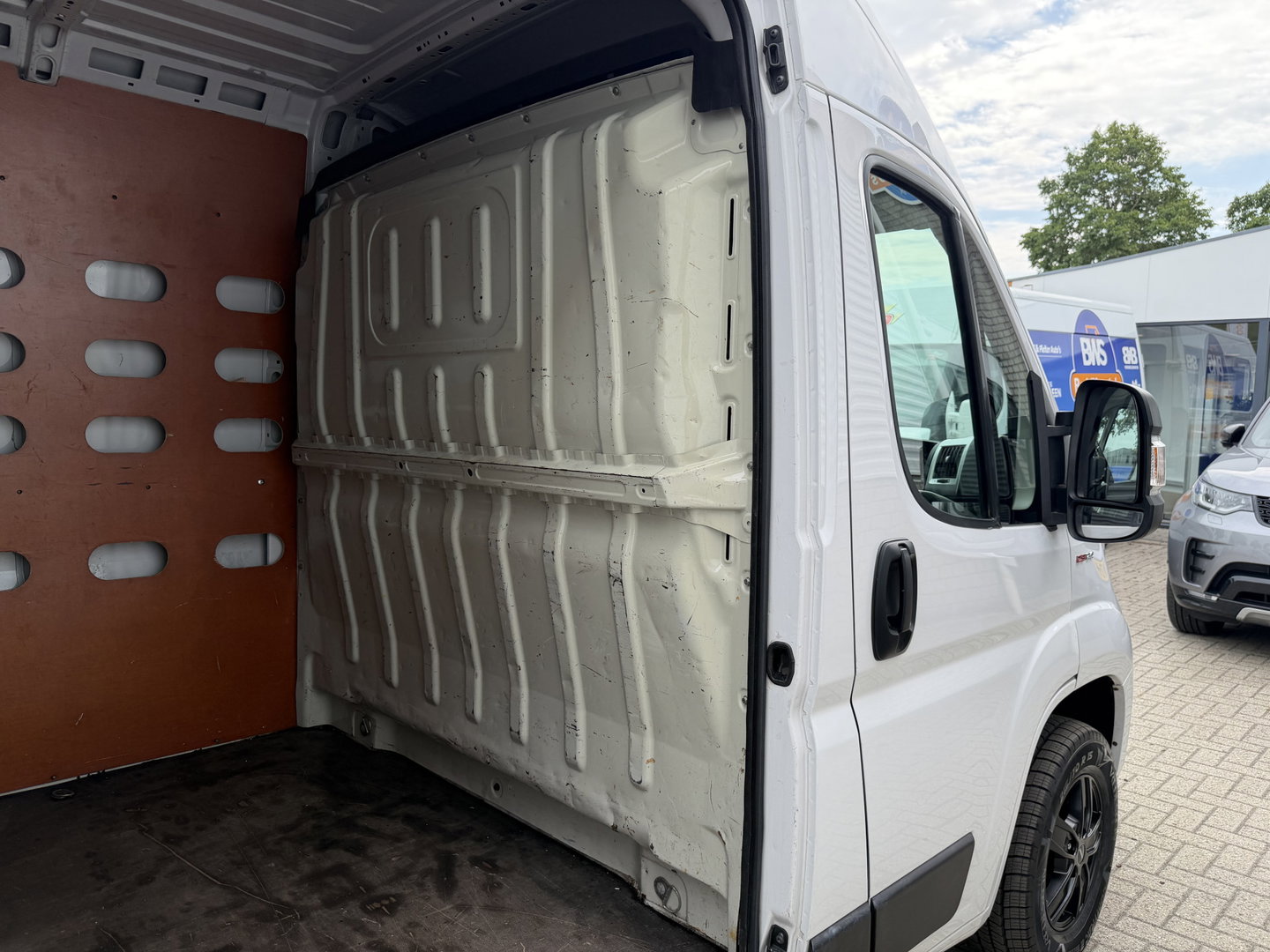 Fiat Ducato 30 2.3 MultiJet L2H2 / vaste prijs rijklaar € 14.950 ex btw / lease vanaf € 252 / lichtmetalen velgen / cruise en climate control / trekhaak / camera / euro 6 / navi