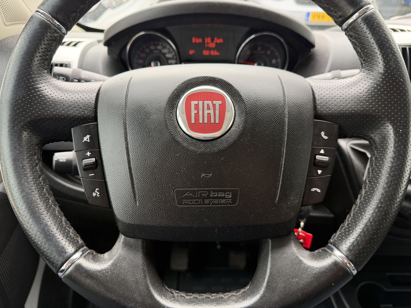 Fiat Ducato 30 2.3 MultiJet L2H2 / vaste prijs rijklaar € 14.950 ex btw / lease vanaf € 252 / lichtmetalen velgen / cruise en climate control / trekhaak / camera / euro 6 / navi