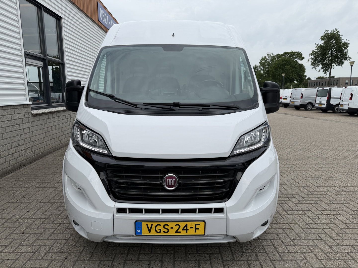 Fiat Ducato 30 2.3 MultiJet L2H2 / vaste prijs rijklaar € 14.950 ex btw / lease vanaf € 252 / lichtmetalen velgen / cruise en climate control / trekhaak / camera / euro 6 / navi