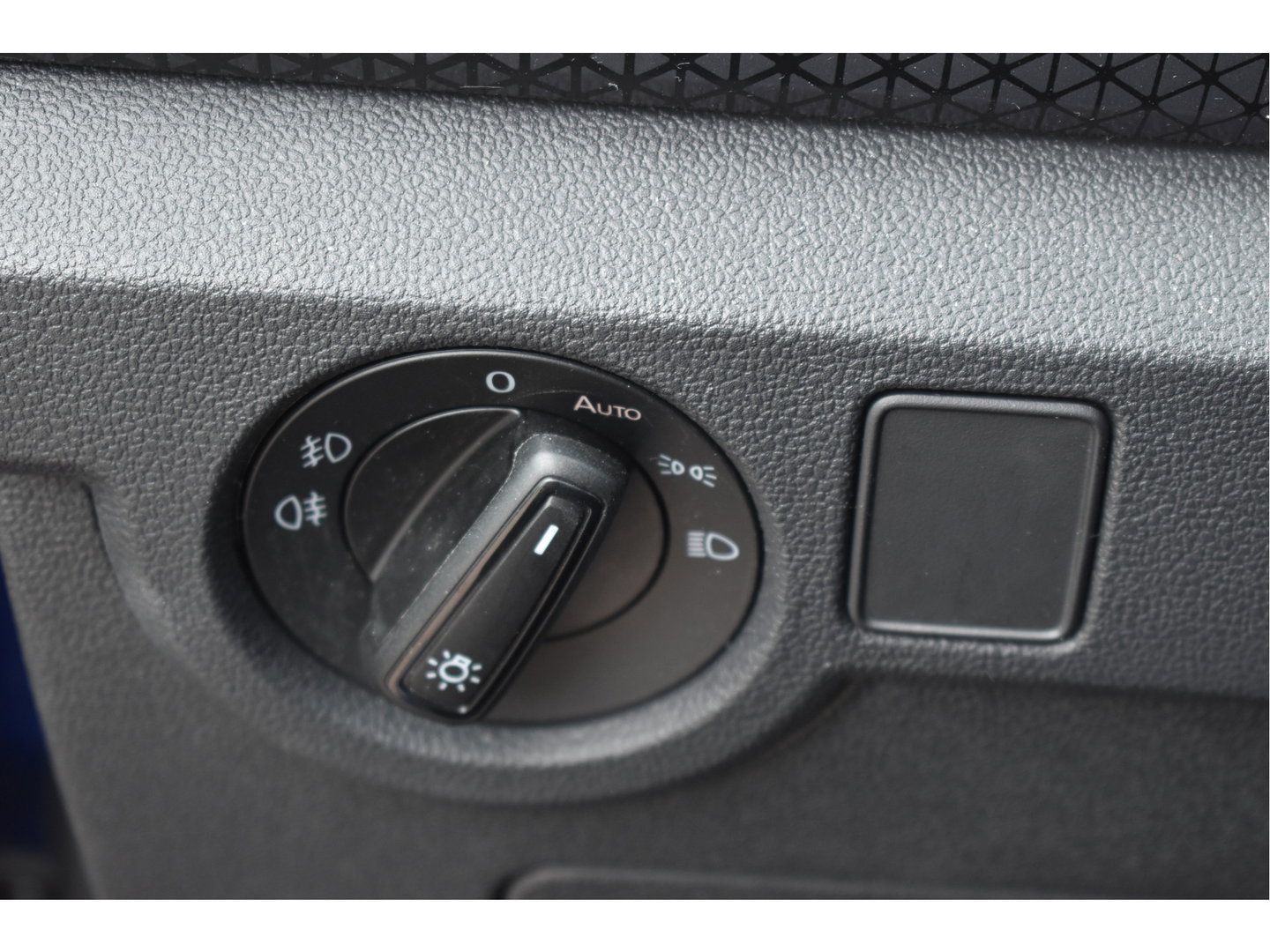 Volkswagen T-Cross 1.0 TSI Style | Trekhaak | Carplay | Nav | DAB | Adapt.Cruise Control | Full LED | Zeer netjes