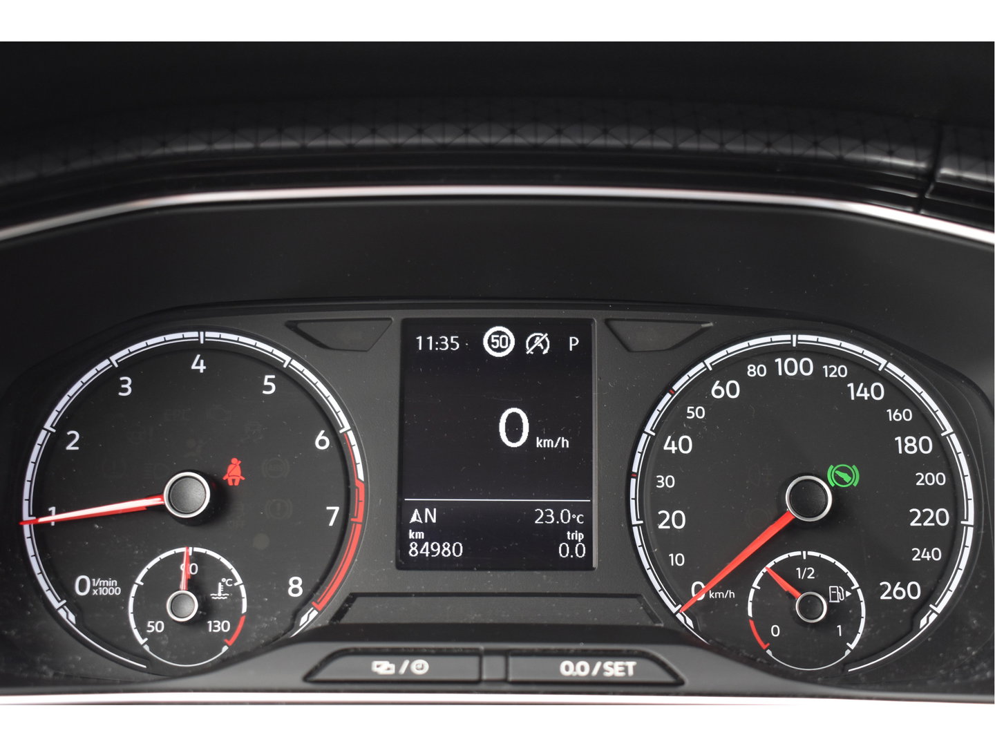 Volkswagen T-Cross 1.0 TSI Style | Trekhaak | Carplay | Nav | DAB | Adapt.Cruise Control | Full LED | Zeer netjes