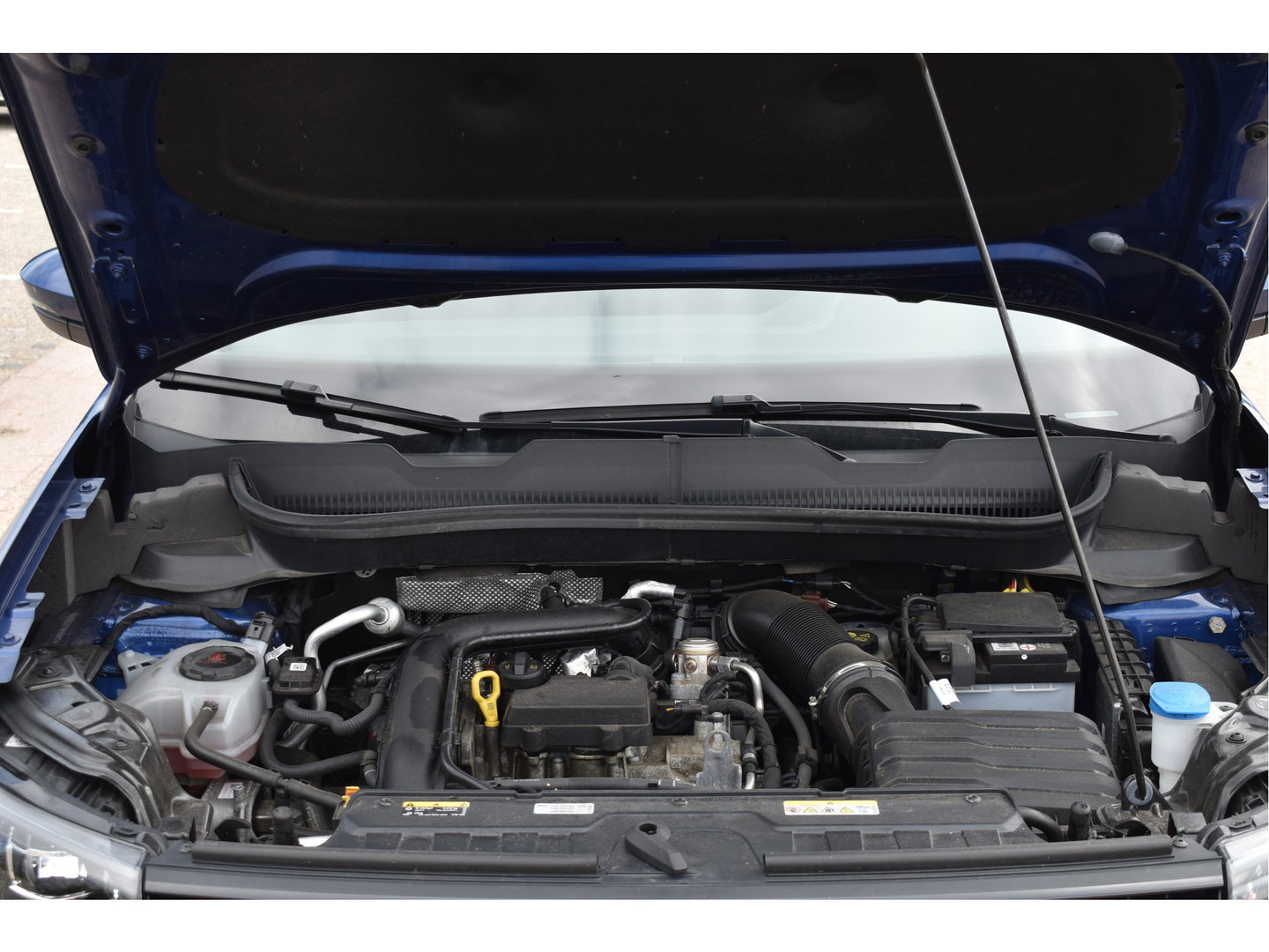 Volkswagen T-Cross 1.0 TSI Style | Trekhaak | Carplay | Nav | DAB | Adapt.Cruise Control | Full LED | Zeer netjes