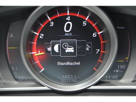 Volvo V40 Cross Country T3 Geartronic | Camera | Trekhaak 1500 kg | Standkachel | Volvo On Call | Stoelverwarming |