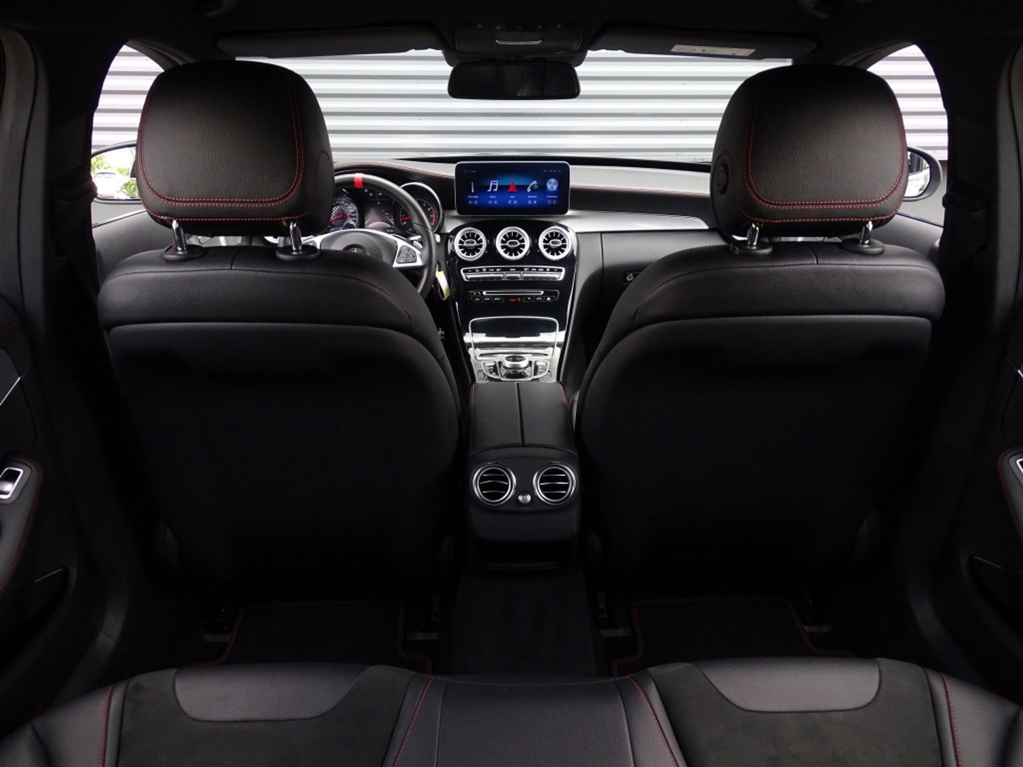Mercedes-Benz C-Klasse Estate 450 367PK V6 AMG 4-MATIC / Burmester / Distronic / LED