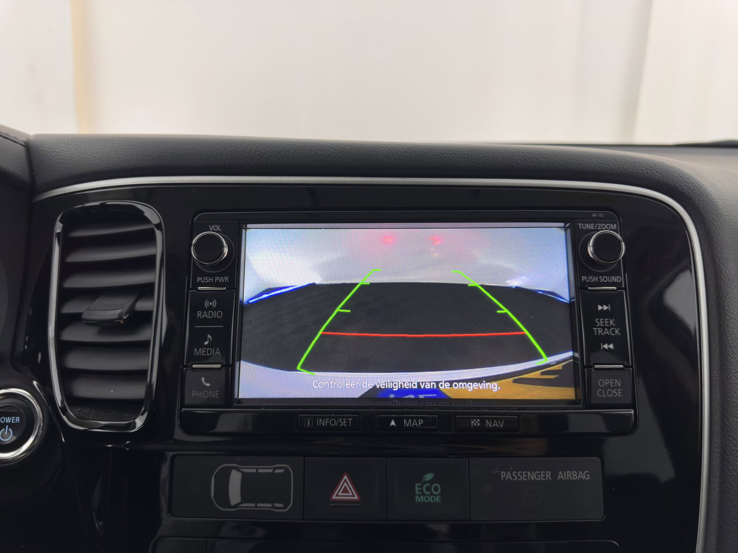 Mitsubishi Outlander 2.0 PHEV Executive Edition AWD (Plug-In) (INCL-BTW)  Aut. *LEATHER-MICROFIBRE | NAVI-FULLMAP | KEYLESS | HEATED-COMFORTSEATS | ECC | SHIFTPADDLES | PDC | CRUISE | PRIVACY-GLASS | TOWBAR | 18''ALU*
