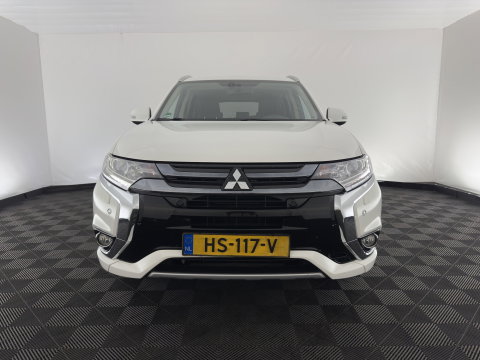 Mitsubishi Outlander 2.0 PHEV Executive Edition AWD (Plug-In) (INCL-BTW)  Aut. *LEATHER-MICROFIBRE | NAVI-FULLMAP | KEYLESS | HEATED-COMFORTSEATS | ECC | SHIFTPADDLES | PDC | CRUISE | PRIVACY-GLASS | TOWBAR | 18''ALU*