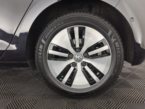 Volkswagen e-Golf e-Golf * FULL-LED | NAVI-FULLMAP | KEYLESS | AMBIENT-LIGHT | ECC |  PDC | 16''ALU*