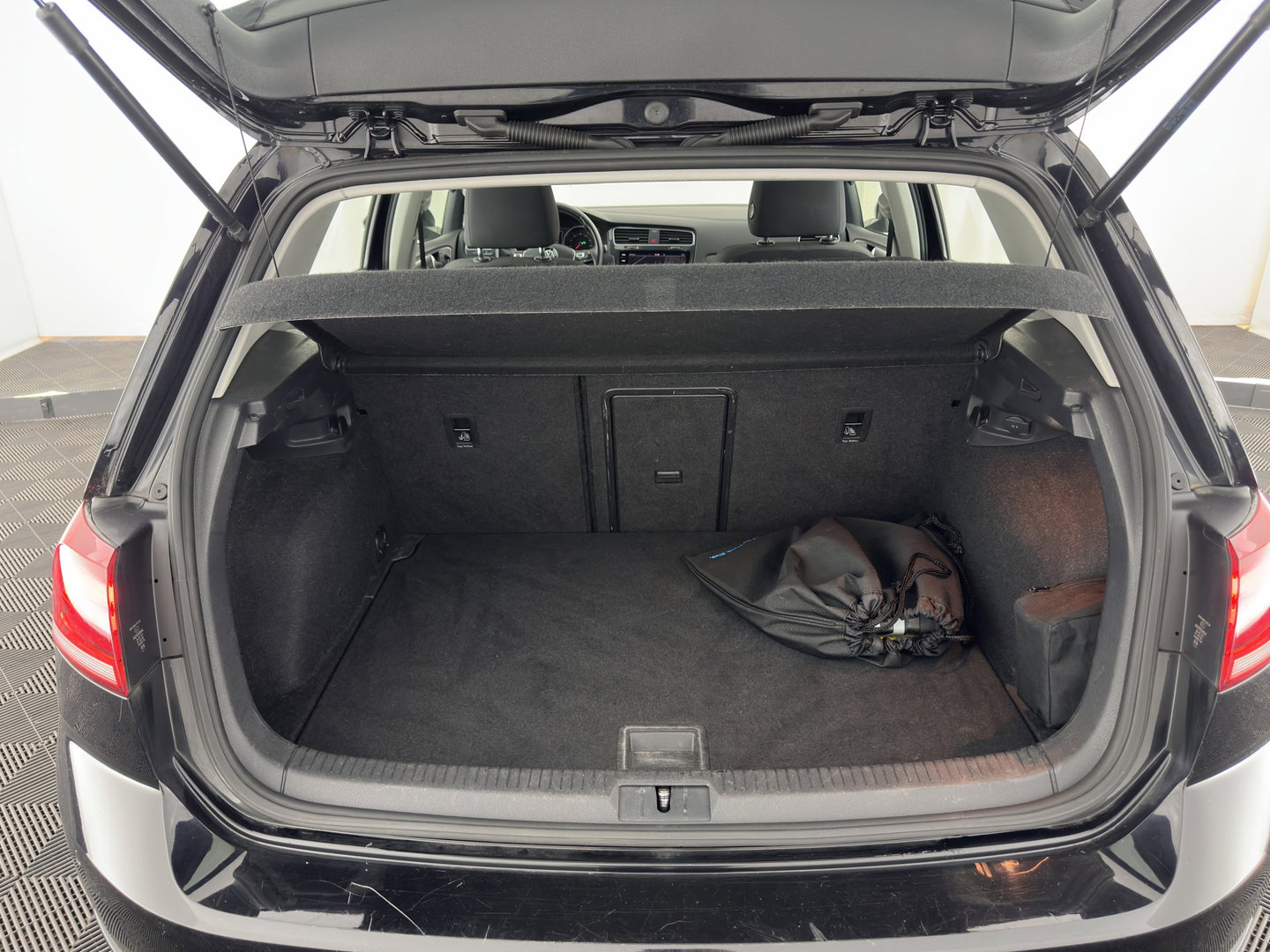 Volkswagen e-Golf e-Golf * FULL-LED | NAVI-FULLMAP | KEYLESS | AMBIENT-LIGHT | ECC |  PDC | 16''ALU*