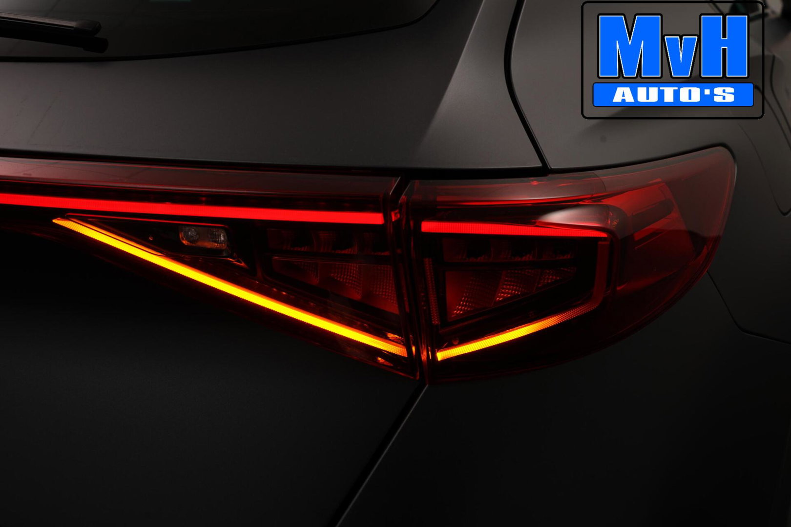 CUPRA Formentor 1.4 e-Hybrid VZ Performance|PANO|KUIPSTOEL|LUXE!