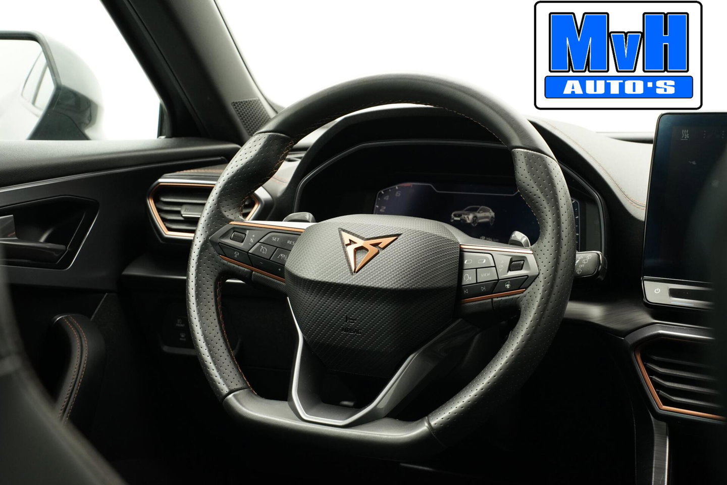 CUPRA Formentor 1.4 e-Hybrid VZ Performance|PANO|KUIPSTOEL|LUXE!